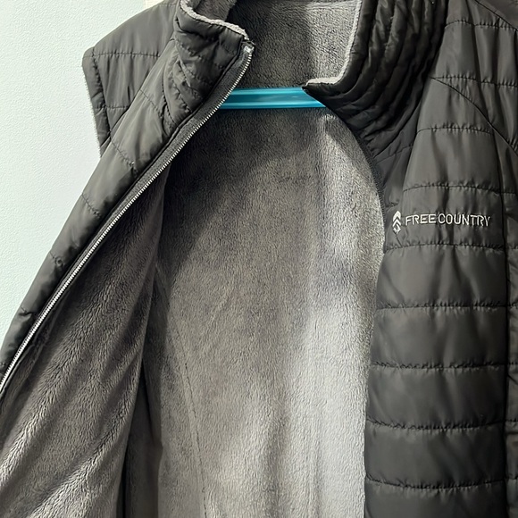 Sleeveless vest. Size M woman . - Picture 3 of 3